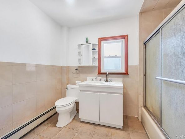 160 N Central Avenue, Valley Stream NY 11580