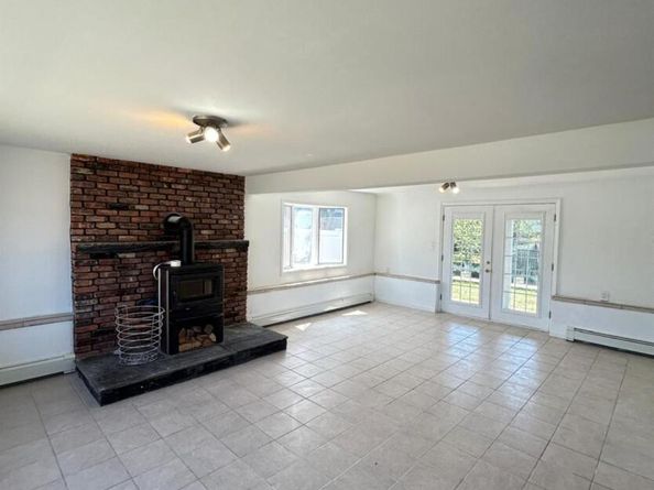 300 Branch Avenue, Freeport NY 11520