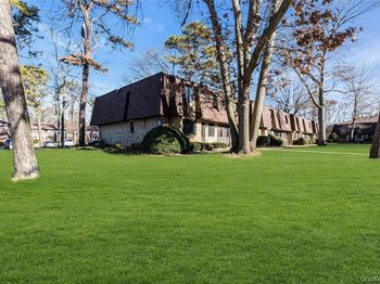 33 Newbrook Lane