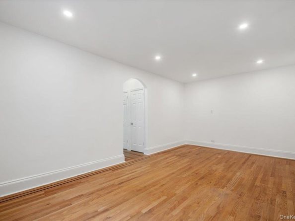 30 Windsor Terrace 4J, White Plains NY 10601