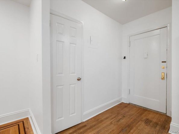 30 Windsor Terrace 4J, White Plains NY 10601