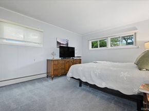 16 Ridge Drive E, Roslyn NY 11576