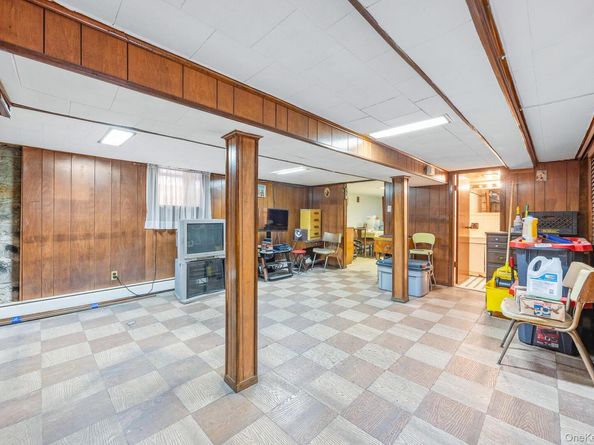 62-47 64th Street, Middle Village NY 11379