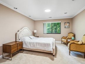 31 Club House Court 31, Jericho NY 11753