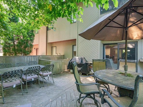 31 Club House Court 31, Jericho NY 11753