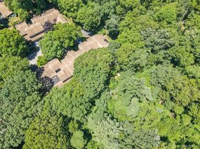 31 Club House Court 31, Jericho NY 11753