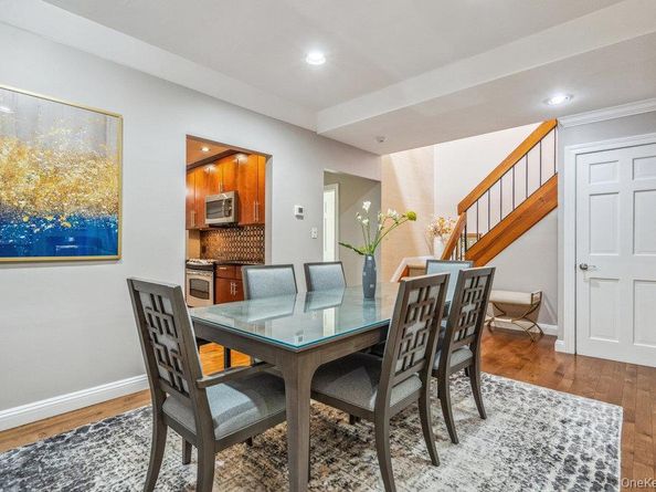 31 Club House Court 31, Jericho NY 11753