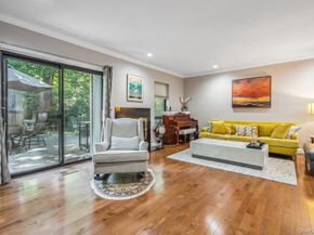 31 Club House Court 31, Jericho NY 11753