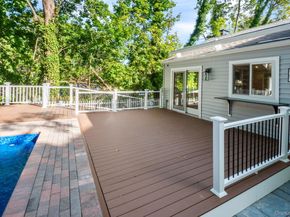 33 Alsace Place, Northport NY 11768