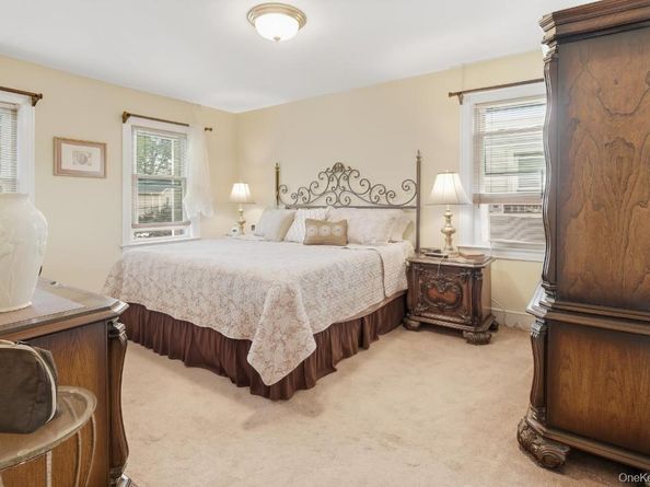 23026 87th Avenue, Bellaire NY 11427
