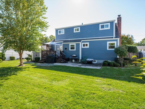 31 Walnut Avenue, South Farmingdale NY 11735