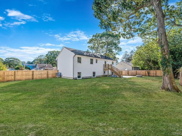 31 Harrison Drive, Shirley NY 11967