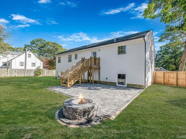 31 Harrison Drive, Shirley NY 11967