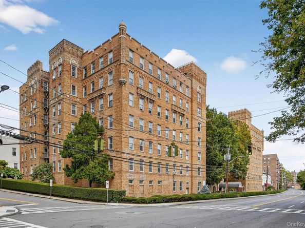 219 Bronx River Road 2L, Yonkers NY 10704