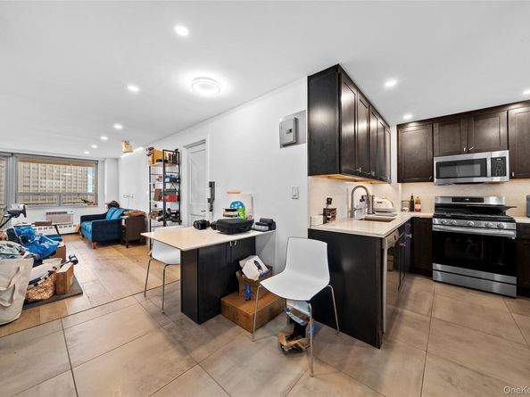 61-25 97th Street 12M, Rego Park NY 11374