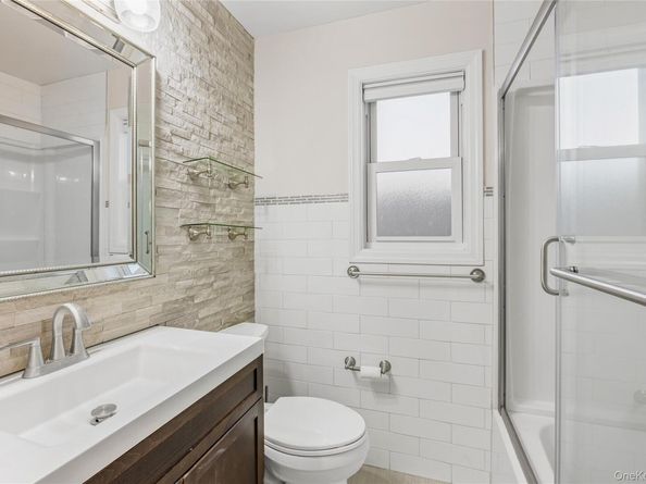 647 Lincoln Street, Baldwin Harbor NY 11510