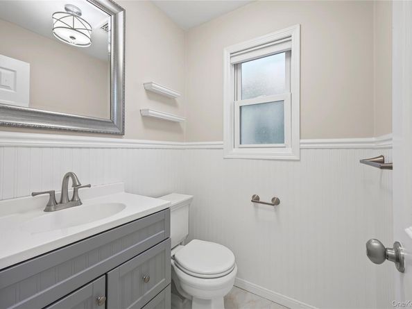 647 Lincoln Street, Baldwin Harbor NY 11510