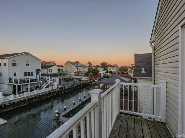 647 Lincoln Street, Baldwin Harbor NY 11510