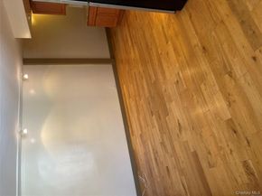 35-12 205 St 259, Bayside NY 11361