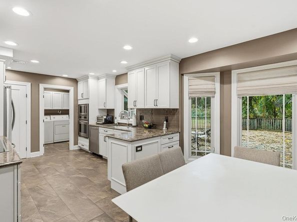 3 Aron Drive, Woodbury NY 11797