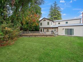 3 Aron Drive, Woodbury NY 11797