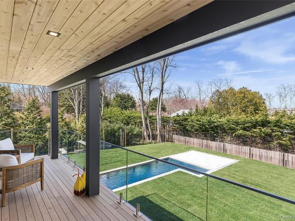 2803 Noyac Road, Sag Harbor NY 11963