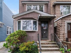 6924 67th Pl, Glendale NY 11385