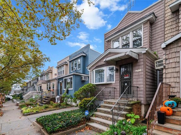 6924 67th Pl, Glendale NY 11385