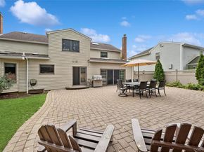 18 Knoll Lane, Glen Head NY 11545