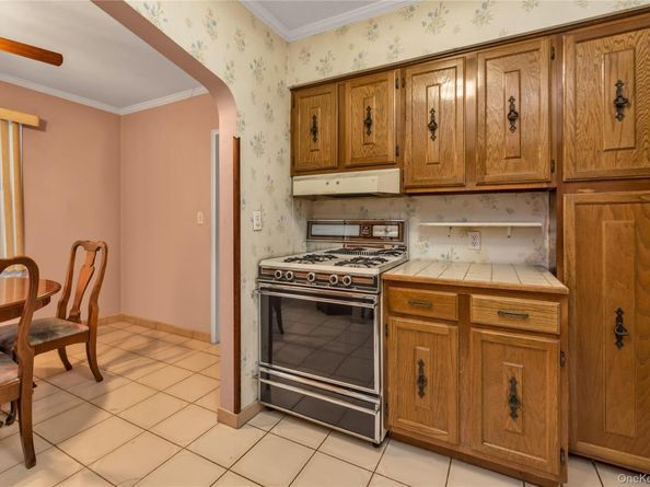 145-52 10th Avenue, Whitestone NY 11357