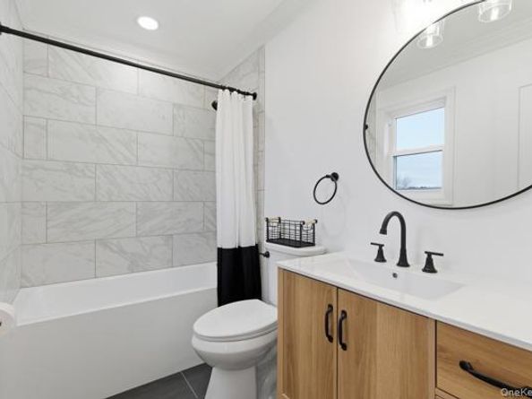 2733 Schleigel Boulevard, Amityville NY 11701