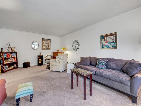 3 Midland Gardens 3H, Bronxville NY 10708