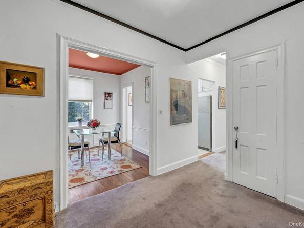 3 Midland Gardens 3H, Bronxville NY 10708