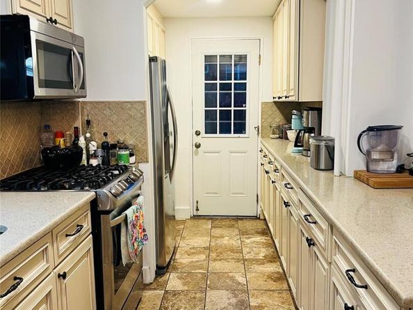 512 Logan Avenue, Bronx NY 10465