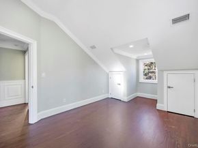 41 Perry Street, Hempstead NY 11550