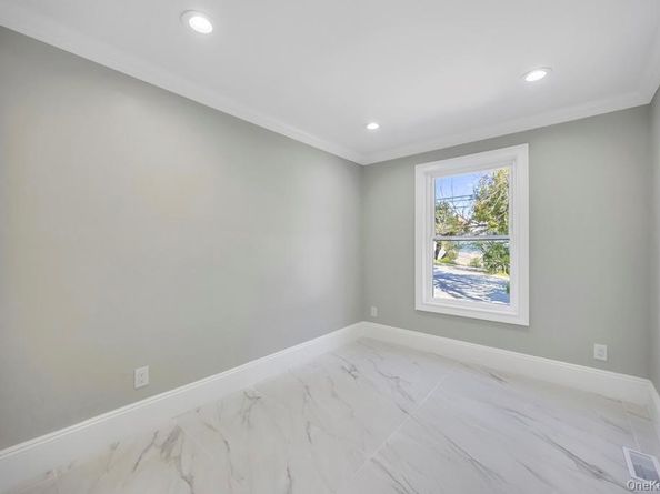 41 Perry Street, Hempstead NY 11550