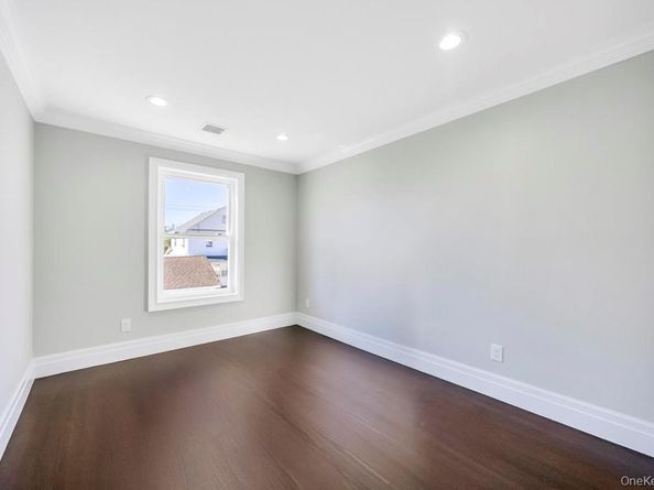 41 Perry Street, Hempstead NY 11550