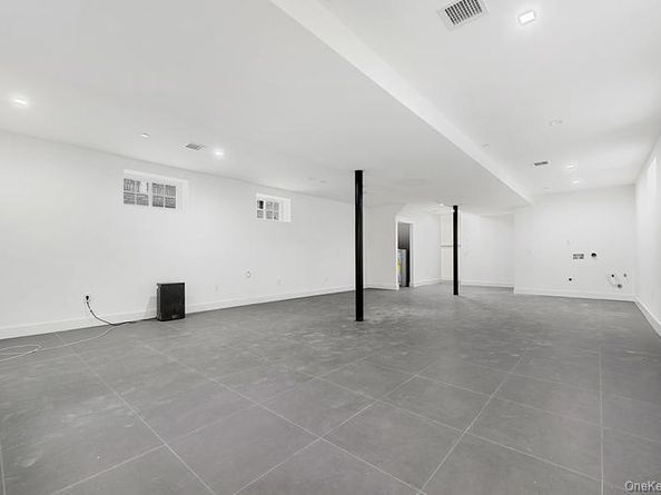 3832 215th Street, Bayside NY 11361