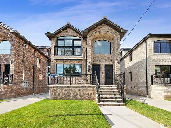 3832 215th Street, Bayside NY 11361