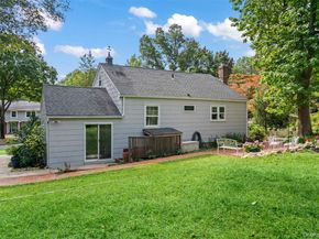 39 Lewis Court, Huntington Station NY 11746