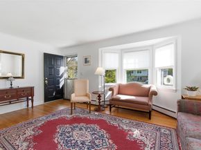 39 Lewis Court, Huntington Station NY 11746