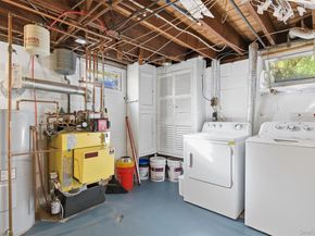 39 Lewis Court, Huntington Station NY 11746