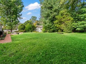 39 Lewis Court, Huntington Station NY 11746