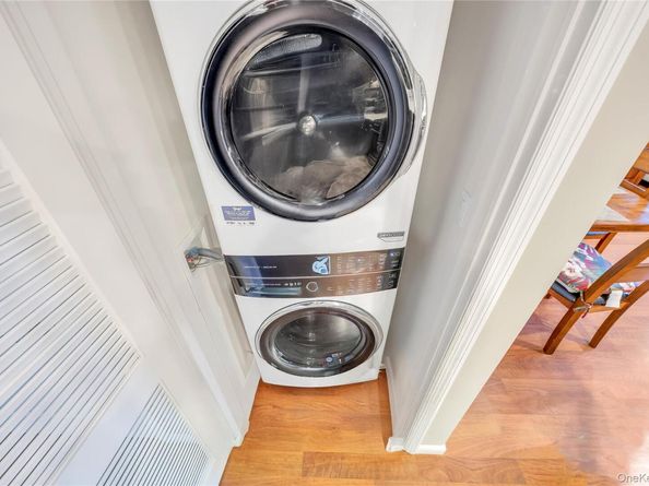 17 Hunter Drive, Central Islip NY 11722