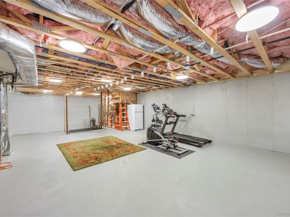 17 Hunter Drive, Central Islip NY 11722