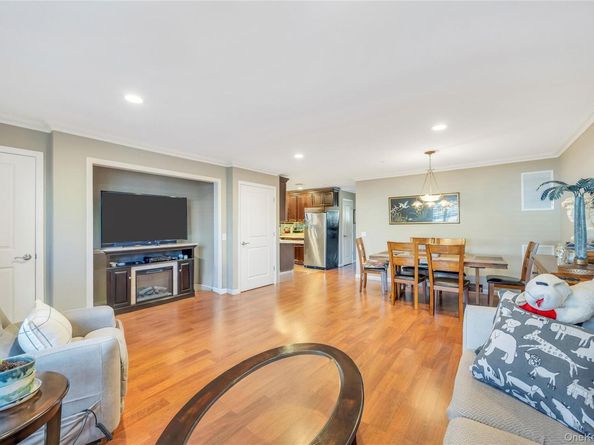 17 Hunter Drive, Central Islip NY 11722