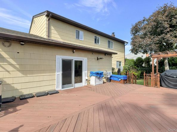 27 Bruno Lane, Dix Hills NY 11746