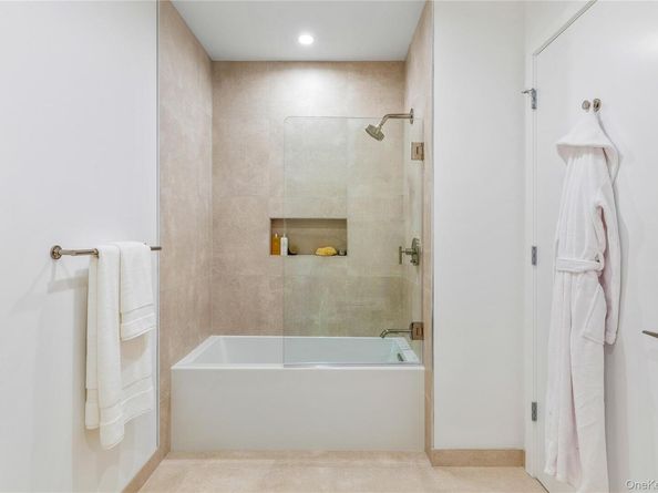 140 Boardwalk 1009 B, Long Beach NY 11561