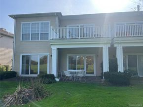 85 Windwatch Drive, Hauppauge NY 11788