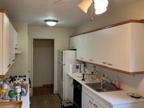 211-40 18th avenue 4j, Bayside NY 11360